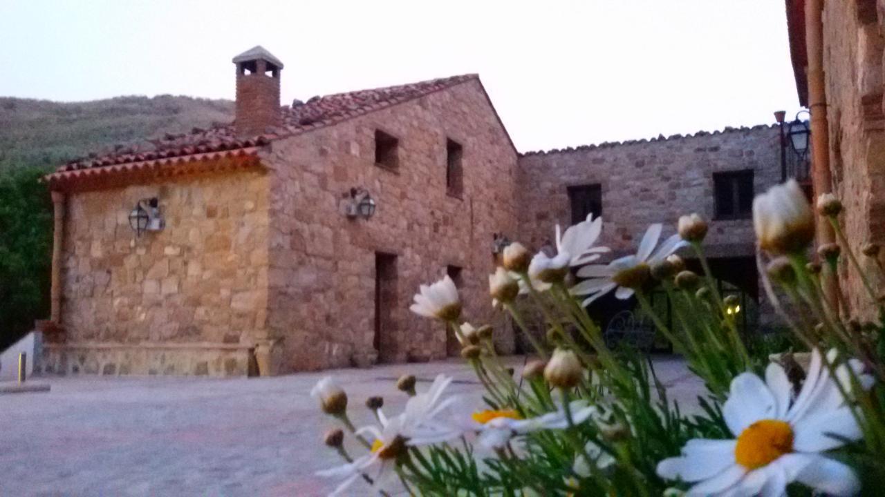 Masseria Rocca Di Gonato Castelbuono  Exteriér fotografie